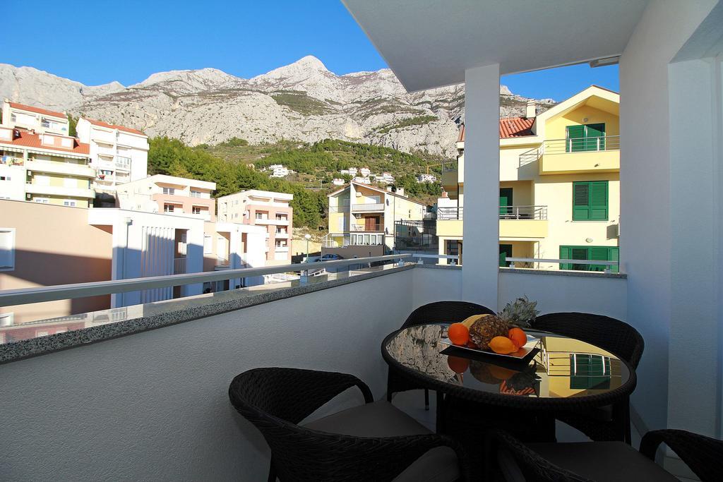 Apartments Obitelj Vuletic Makarska Cameră foto